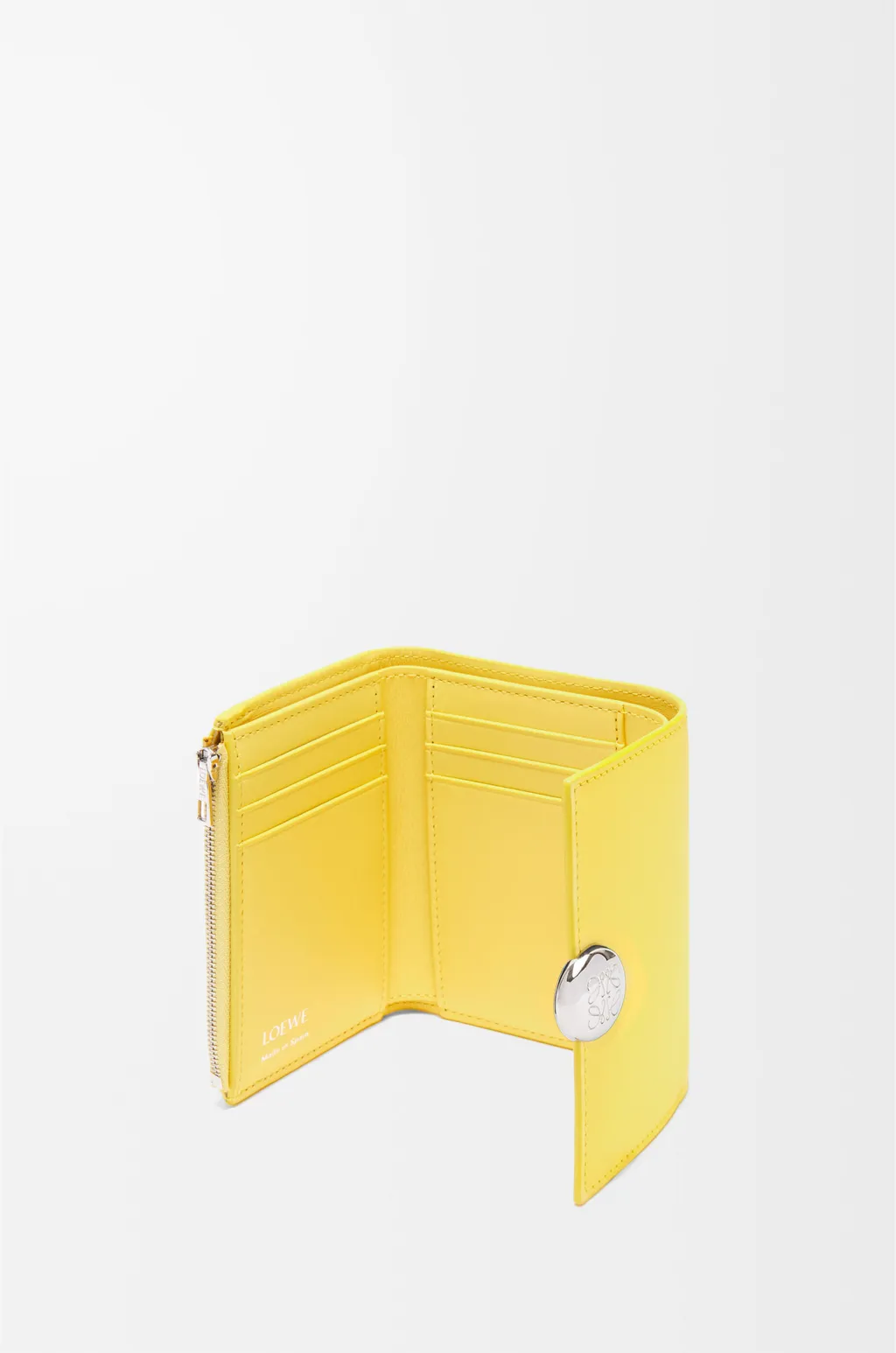 Pebble Small Vertical Wallet In Shiny Nappa Calfskin