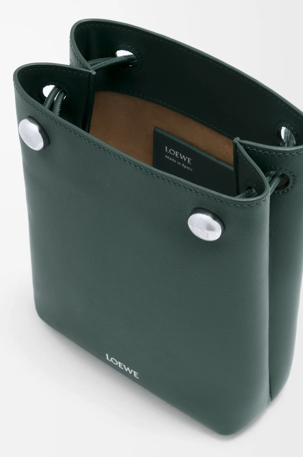 Pebble Pouch In Smooth Calfskin