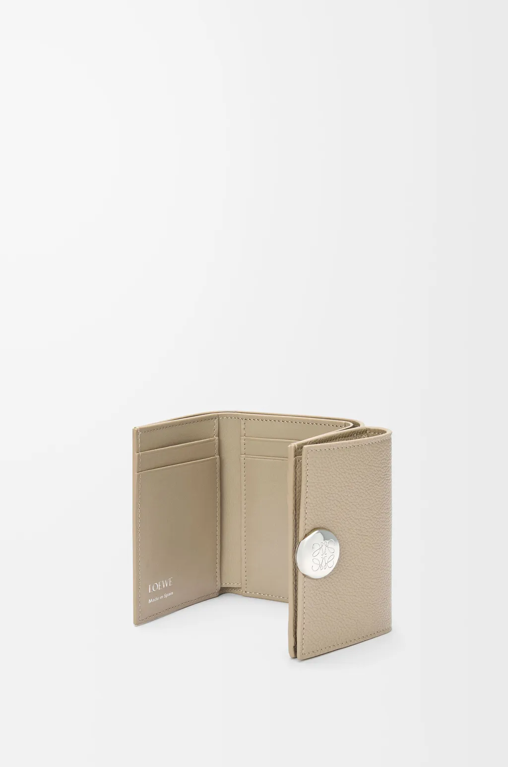Pebble Trifold Wallet In Pebble Grain Calfskin