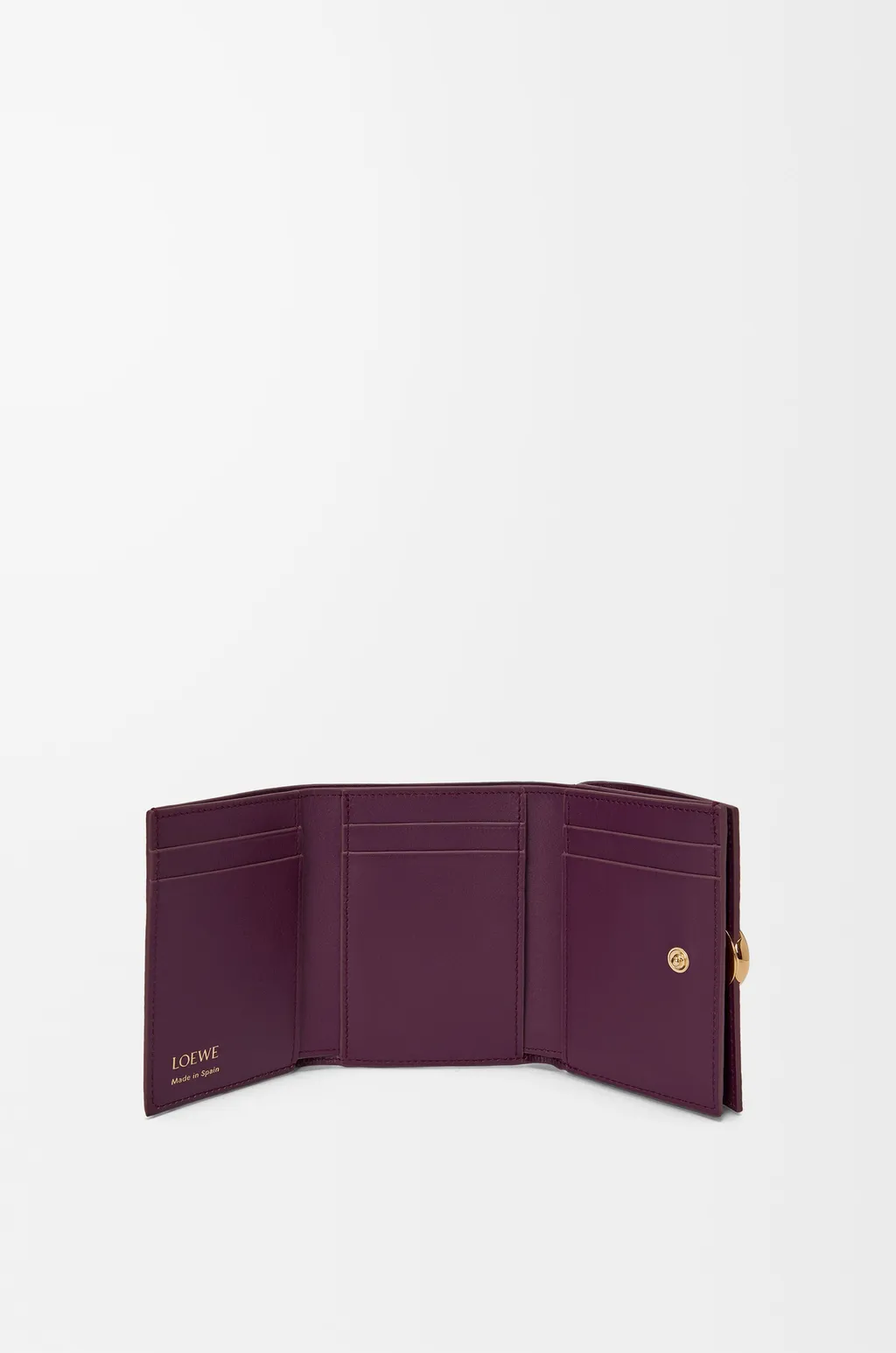 Pebble Trifold Wallet In Pebble Grain Calfskin