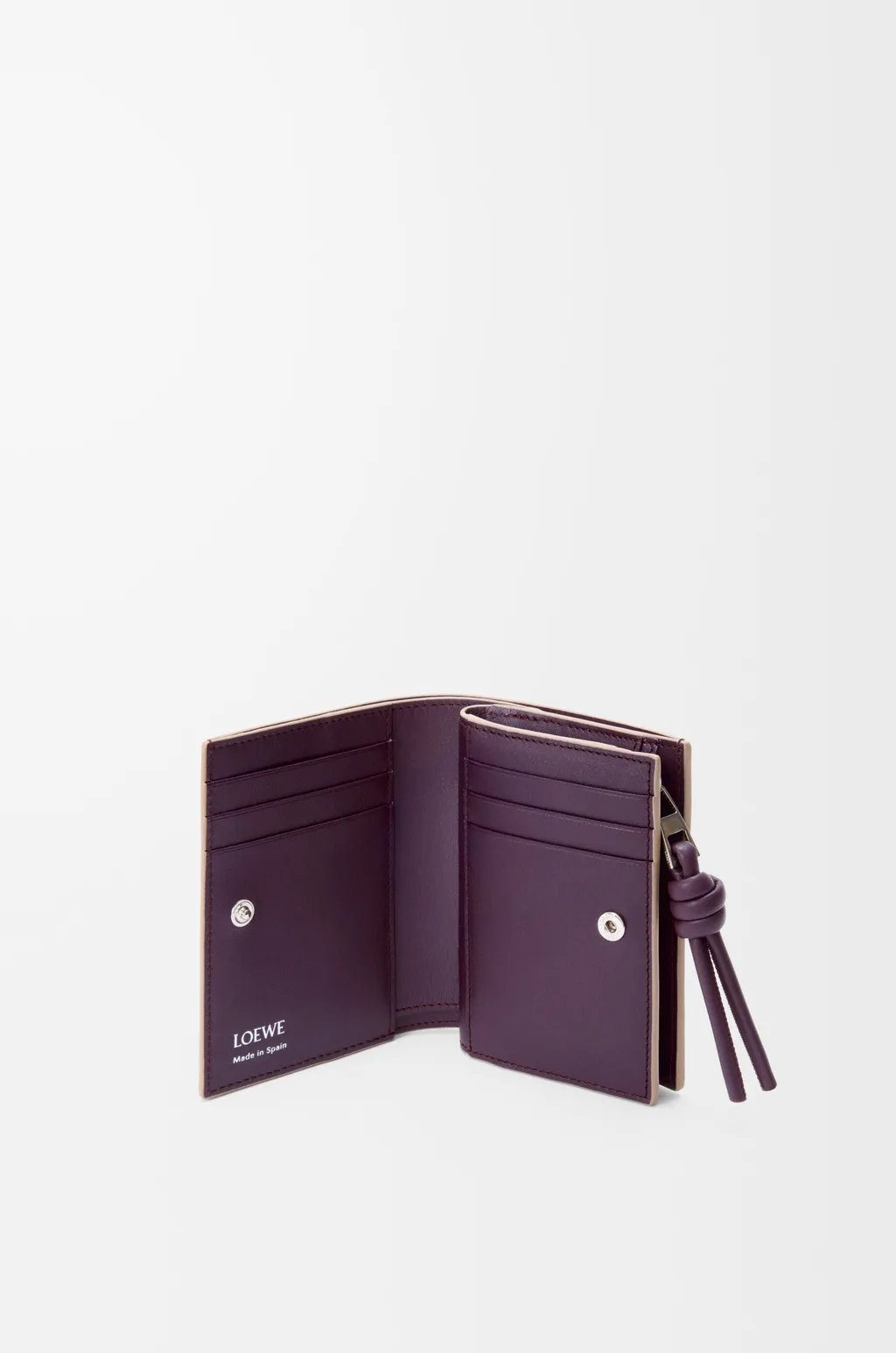 Knot Compact Wallet In Shiny Nappa Calfskin