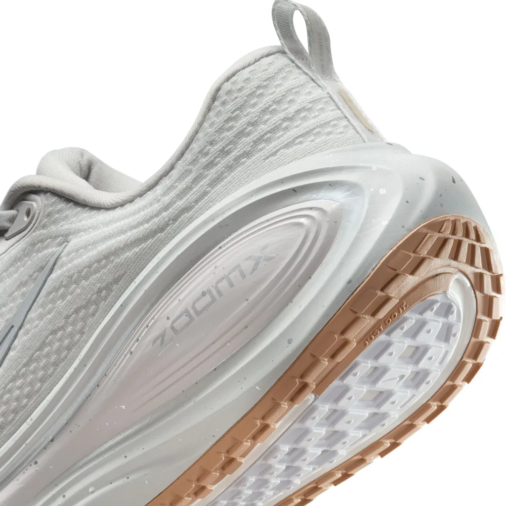 Nike Vomero Plus Speckle