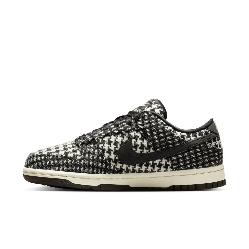 W Nike Dunk Low