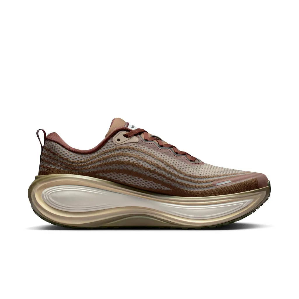 Nike Vomero Plus Qs