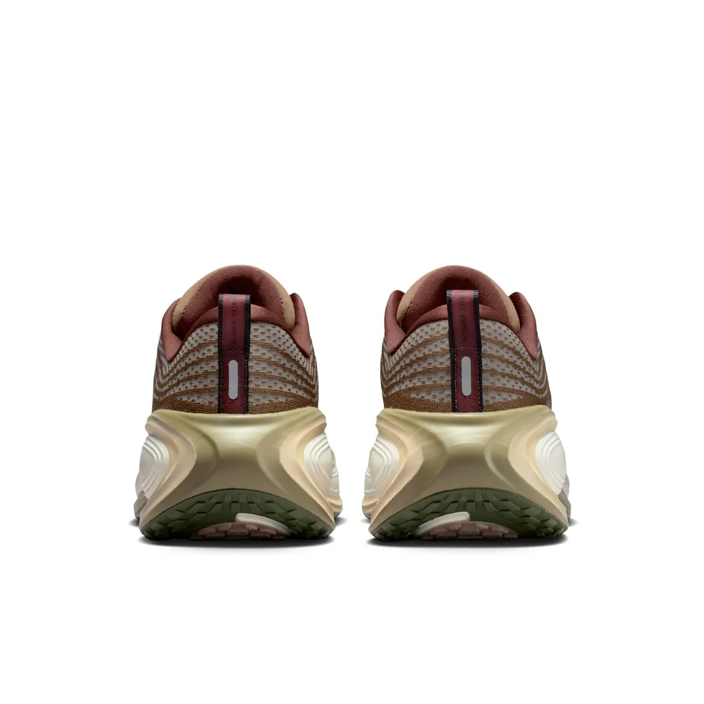 Nike Vomero Plus Qs