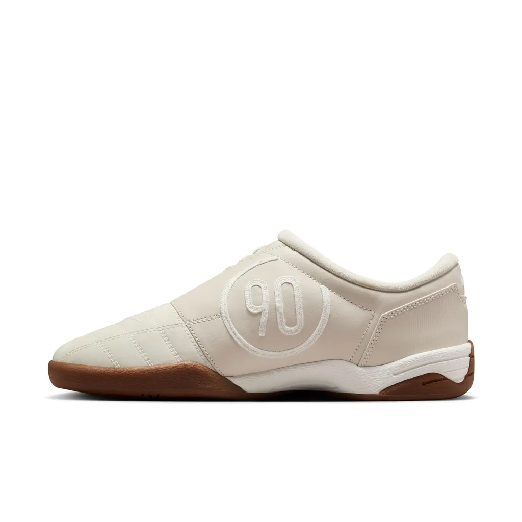 Nike T90