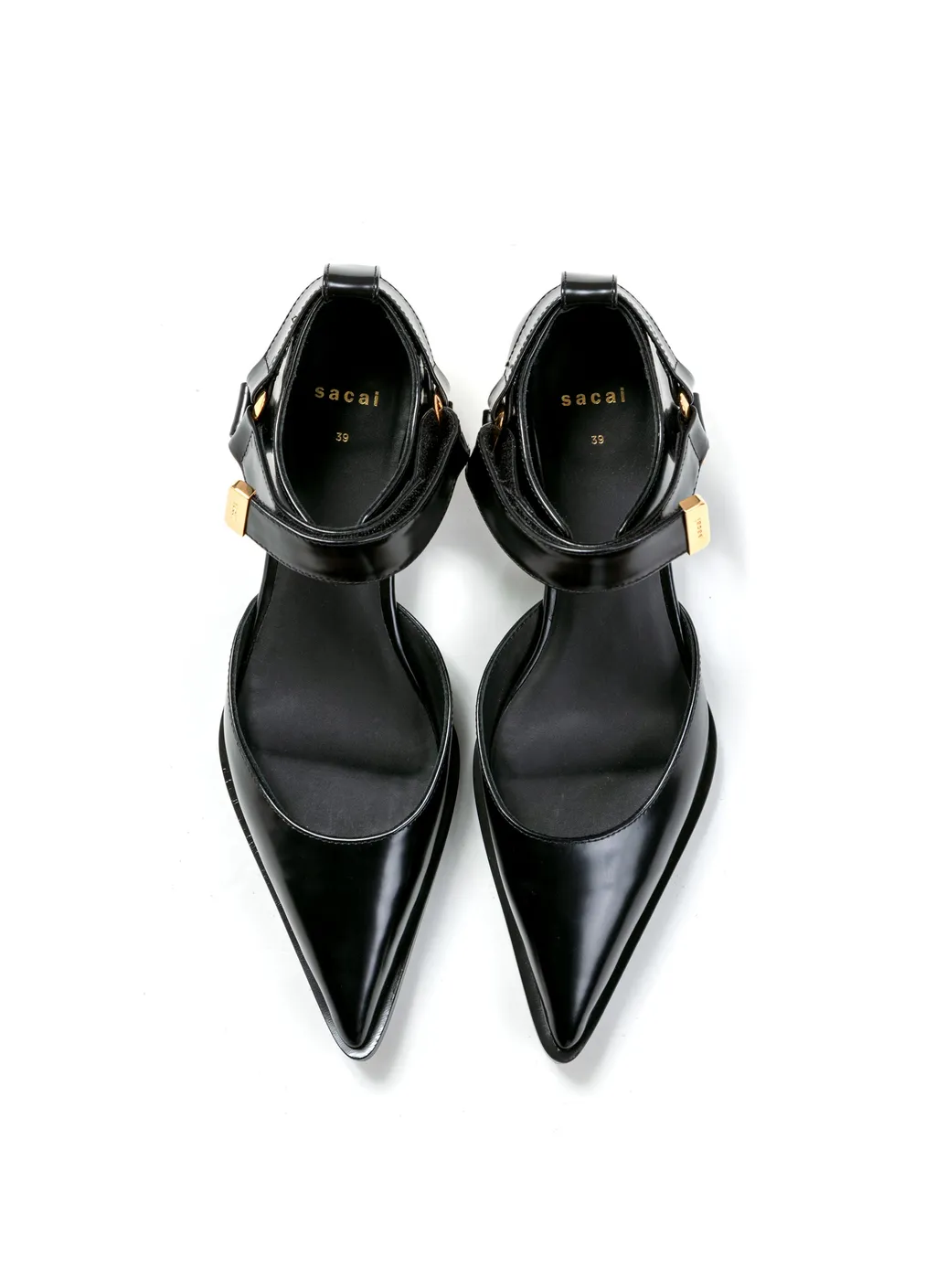 Belted Pumps