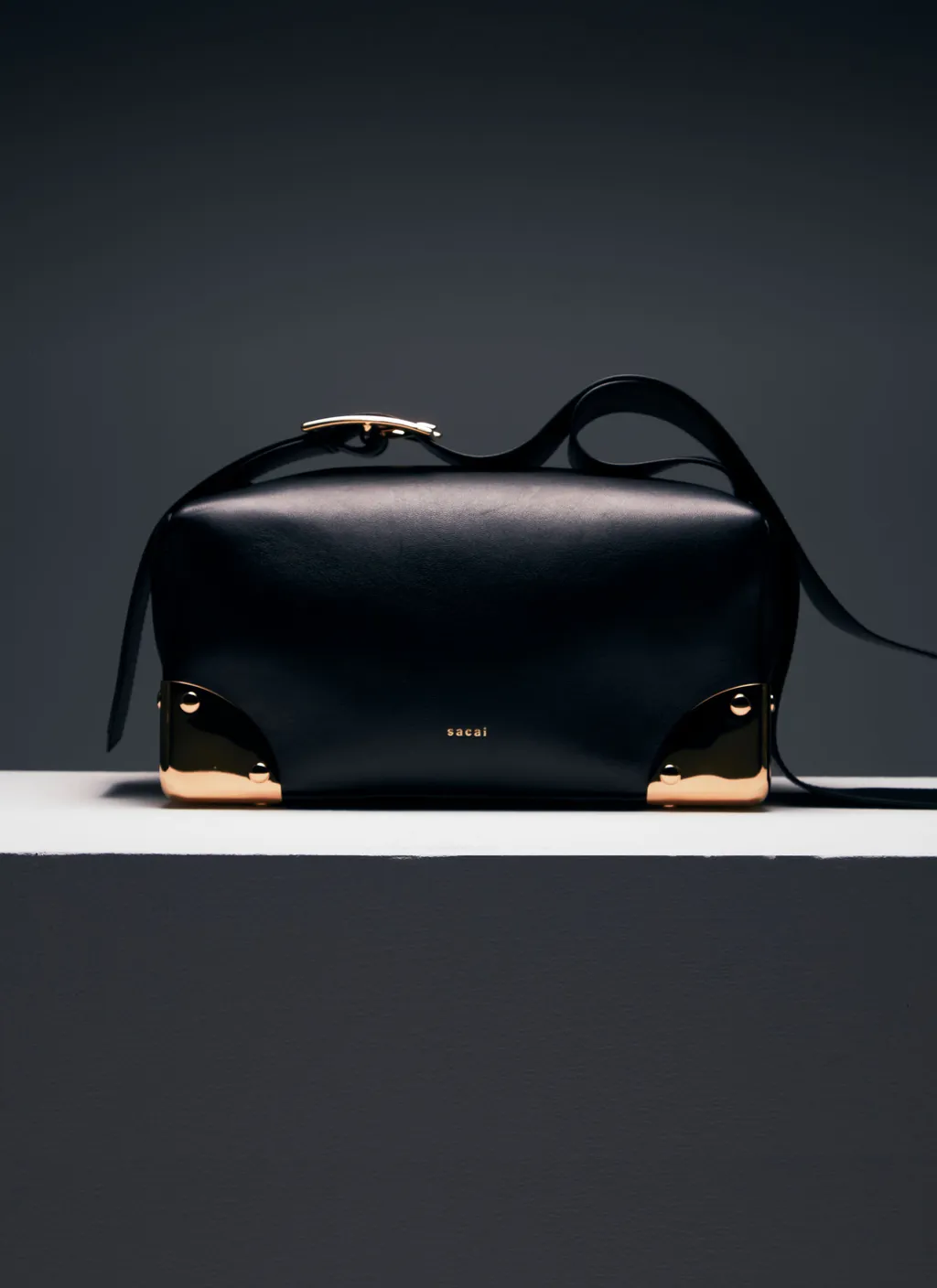 Corner Metal Sholder Bag