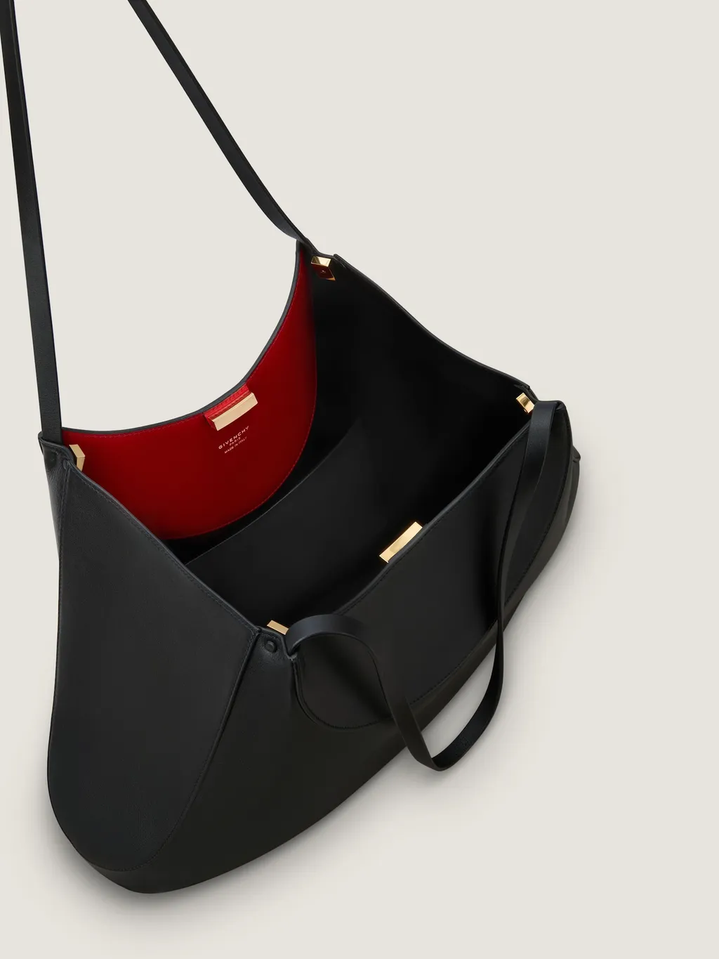 Medium Facet Tote Bag In Grained Leather