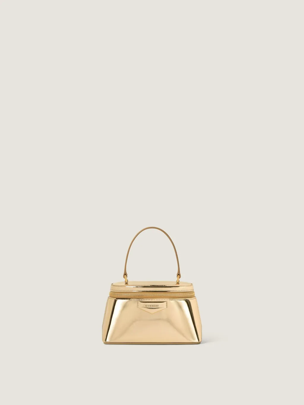 Antigona Vanity Bag In Mirror Effect Leather With Chain