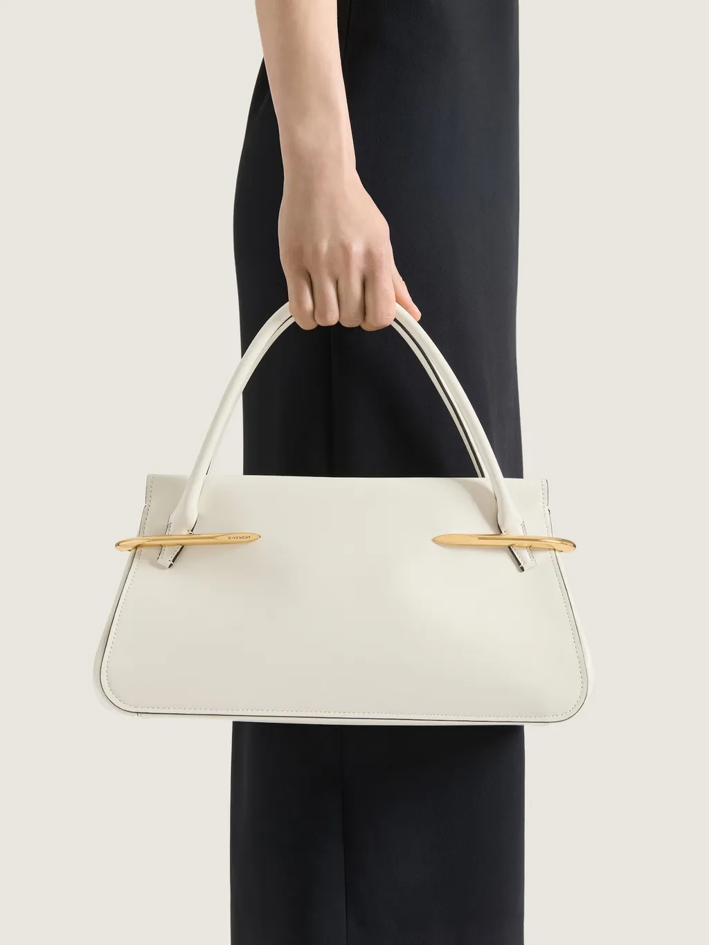 Medium Pinch Bag In Leather