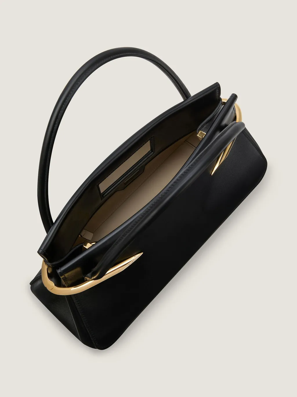 Medium Pinch Bag In Leather