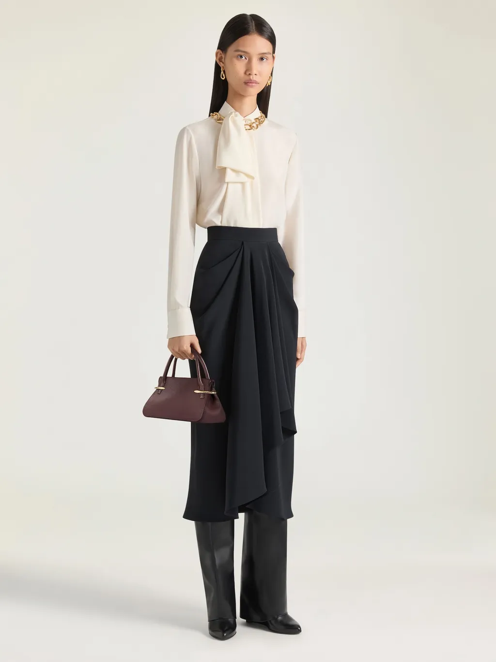 Mini Pinch Bag In Grained Leather