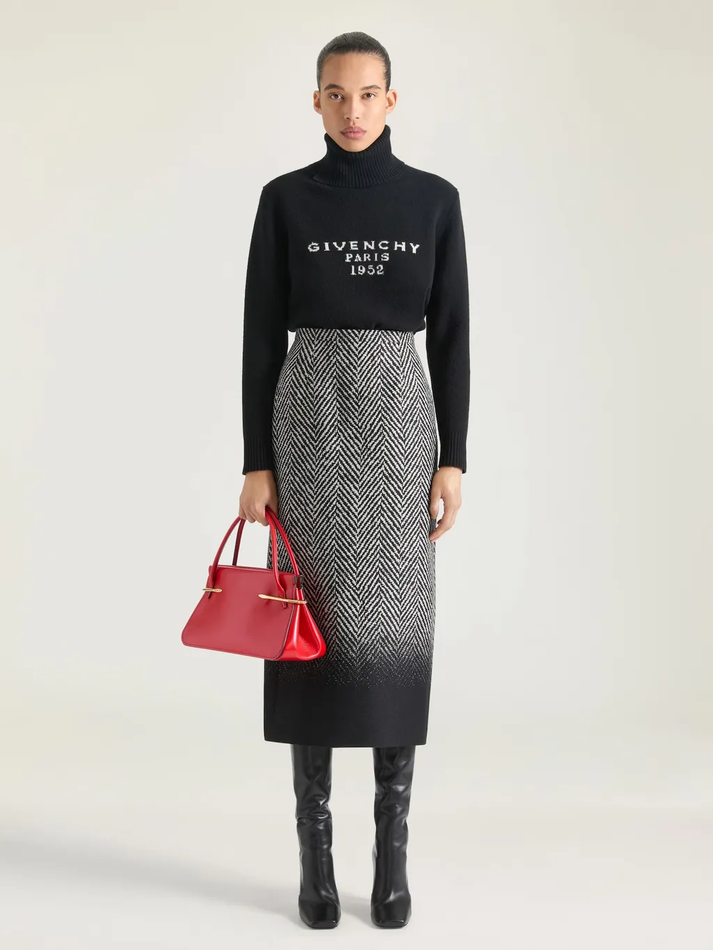 Medium Pinch Bag In Leather