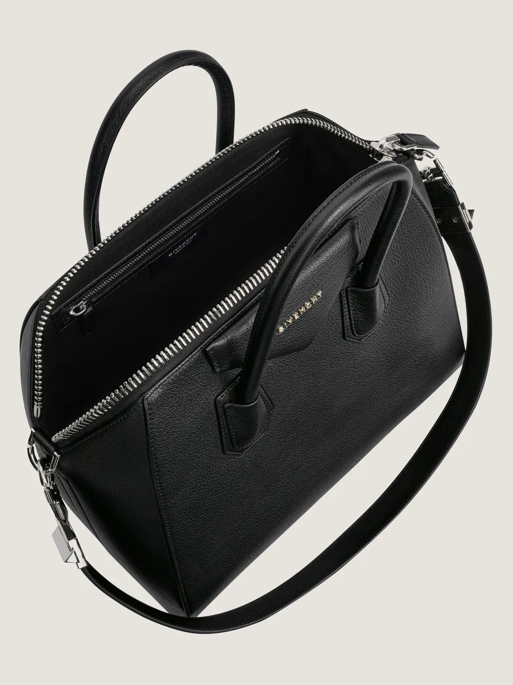 Medium Antigona Bag In Grained Leather