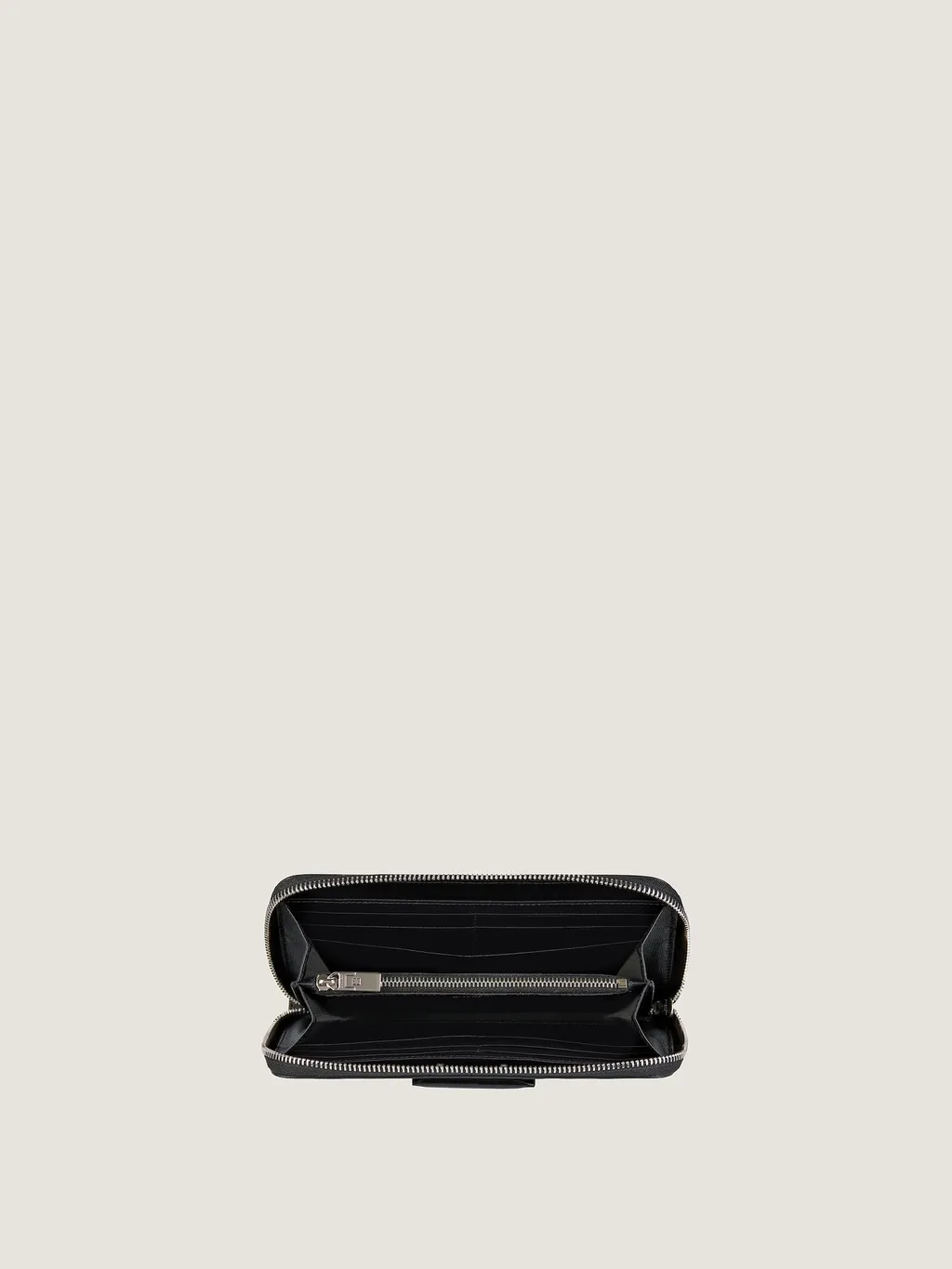 Antigona Zipped Wallet In Box Leather