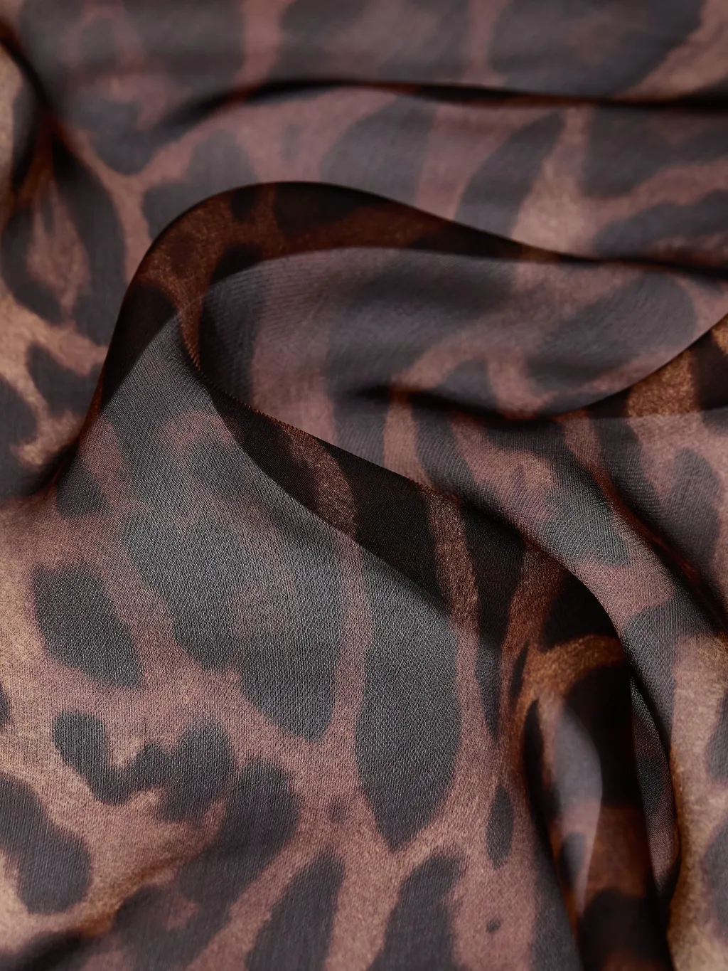Stole In Silk Chiffon With Leopard Print