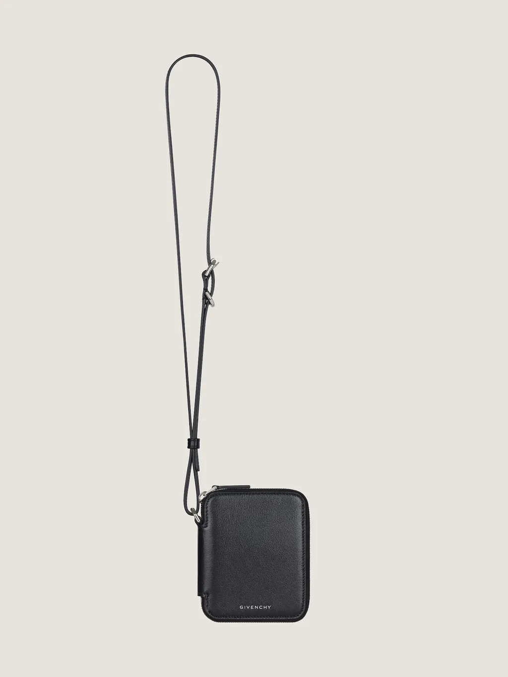 Voyou Necklace Card Holder In Grained Leather