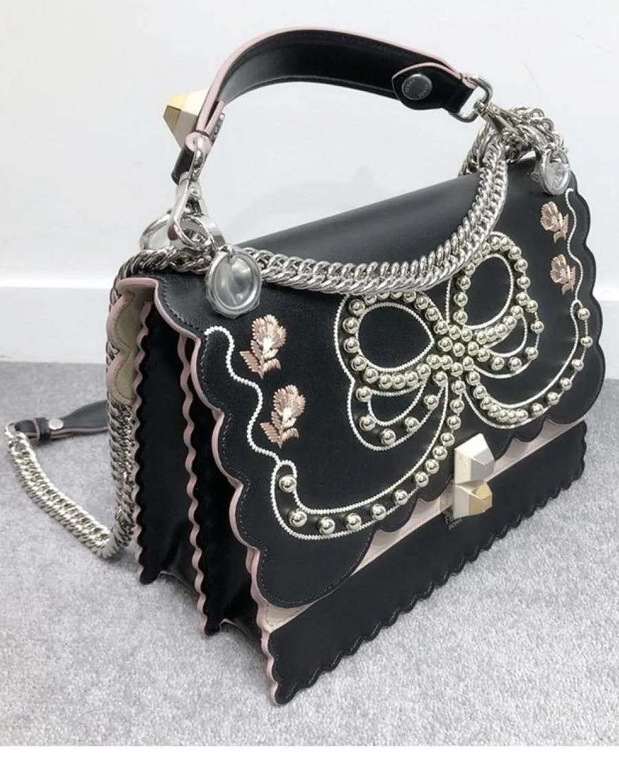 Kan I Rivet Flower Handbag