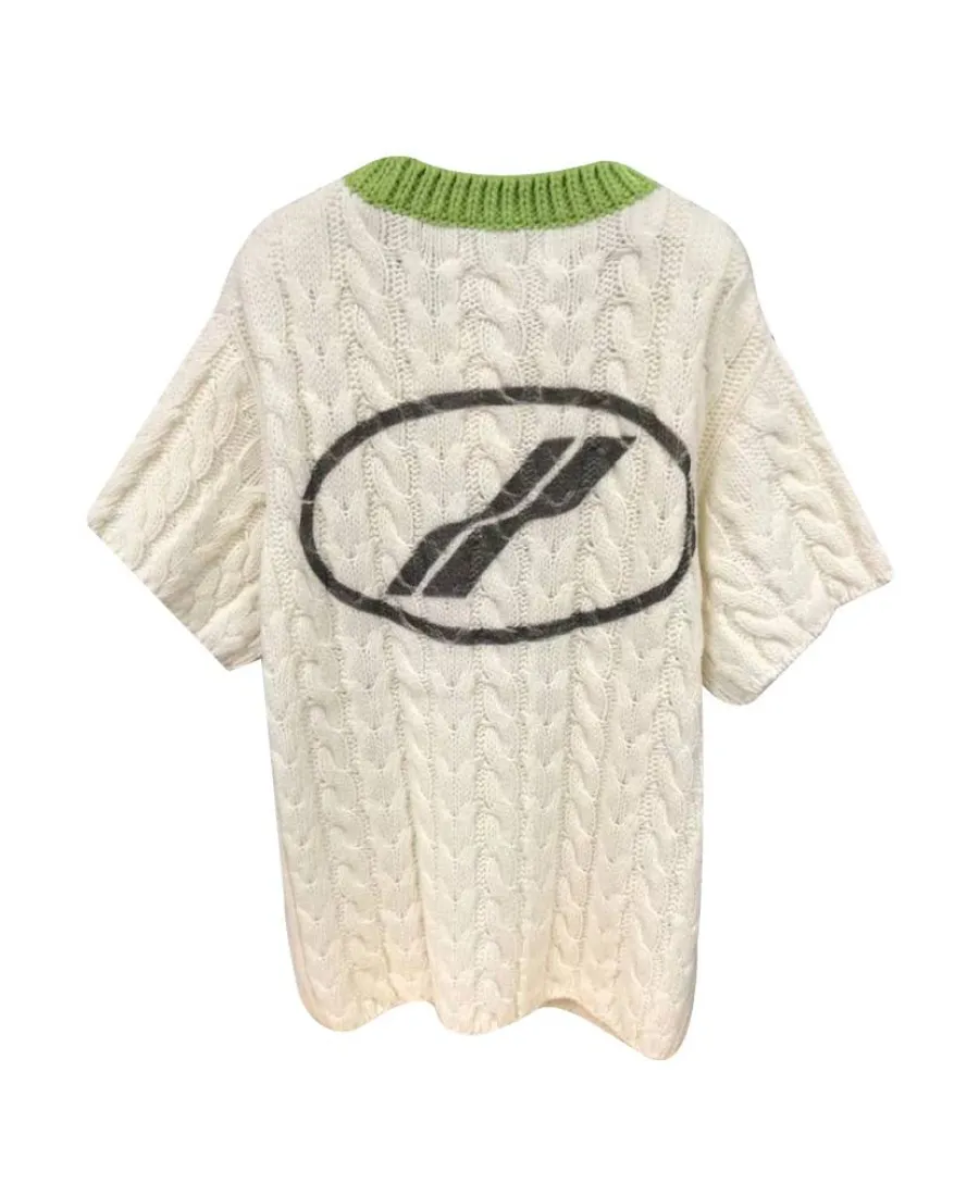 Round-Neck Short-Sleeved Pullover