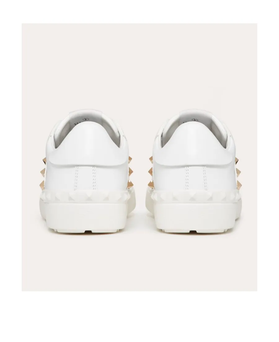 Rivet-Decorated Casual Sneakers