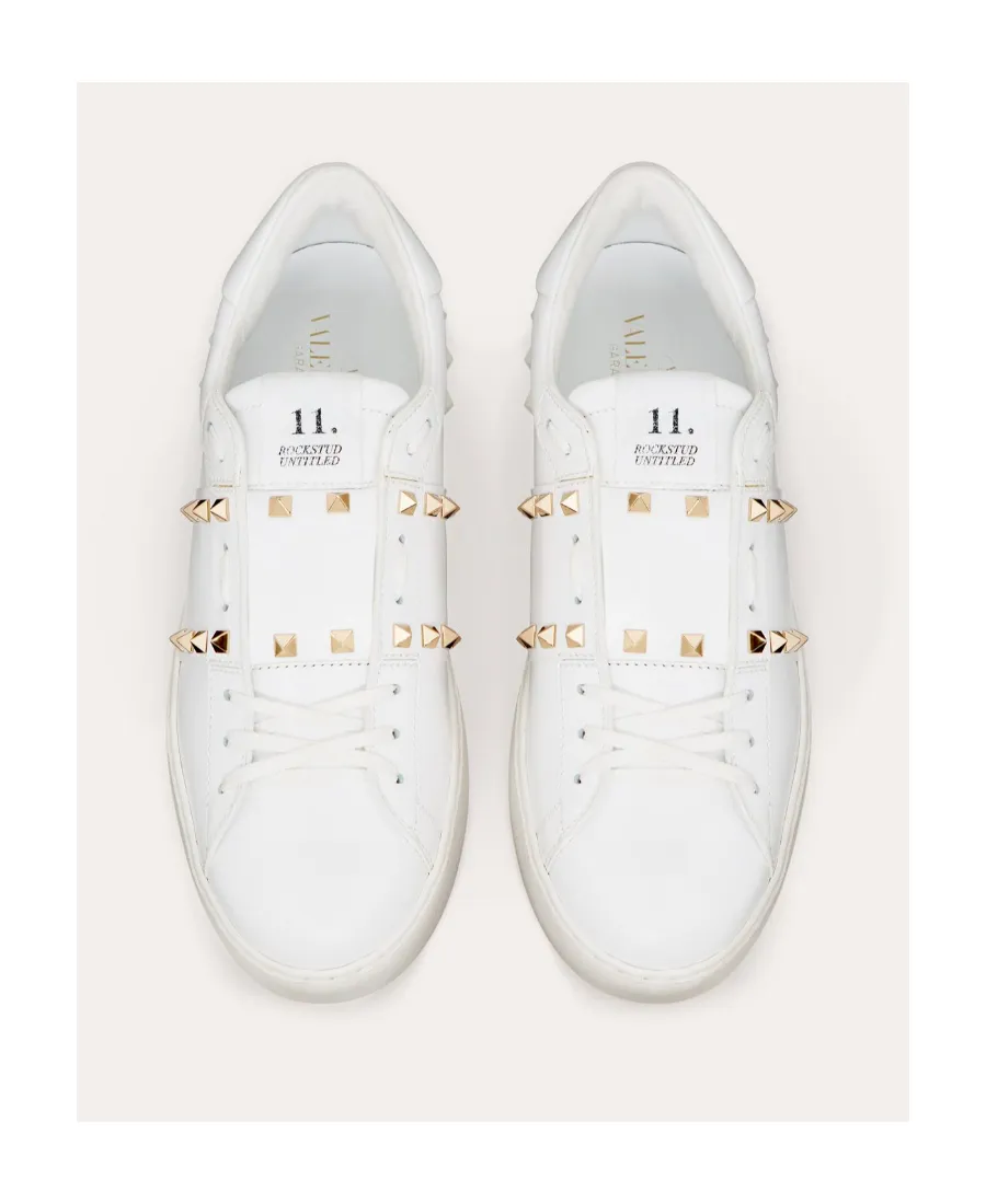 Rivet-Decorated Casual Sneakers