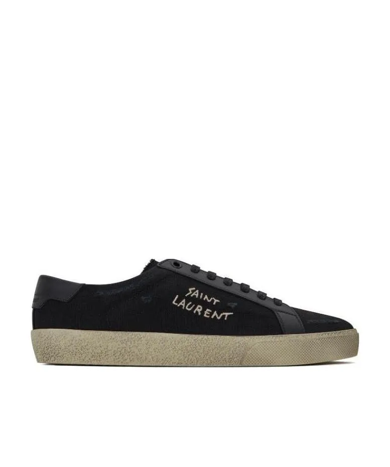 Court Classic Sneakers