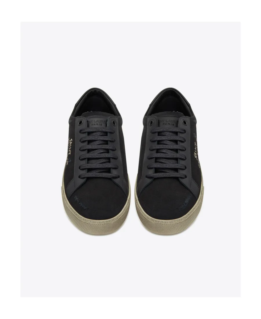 Court Classic Sneakers