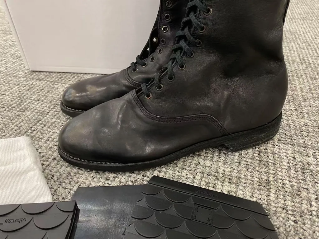 Round-Toed Boots