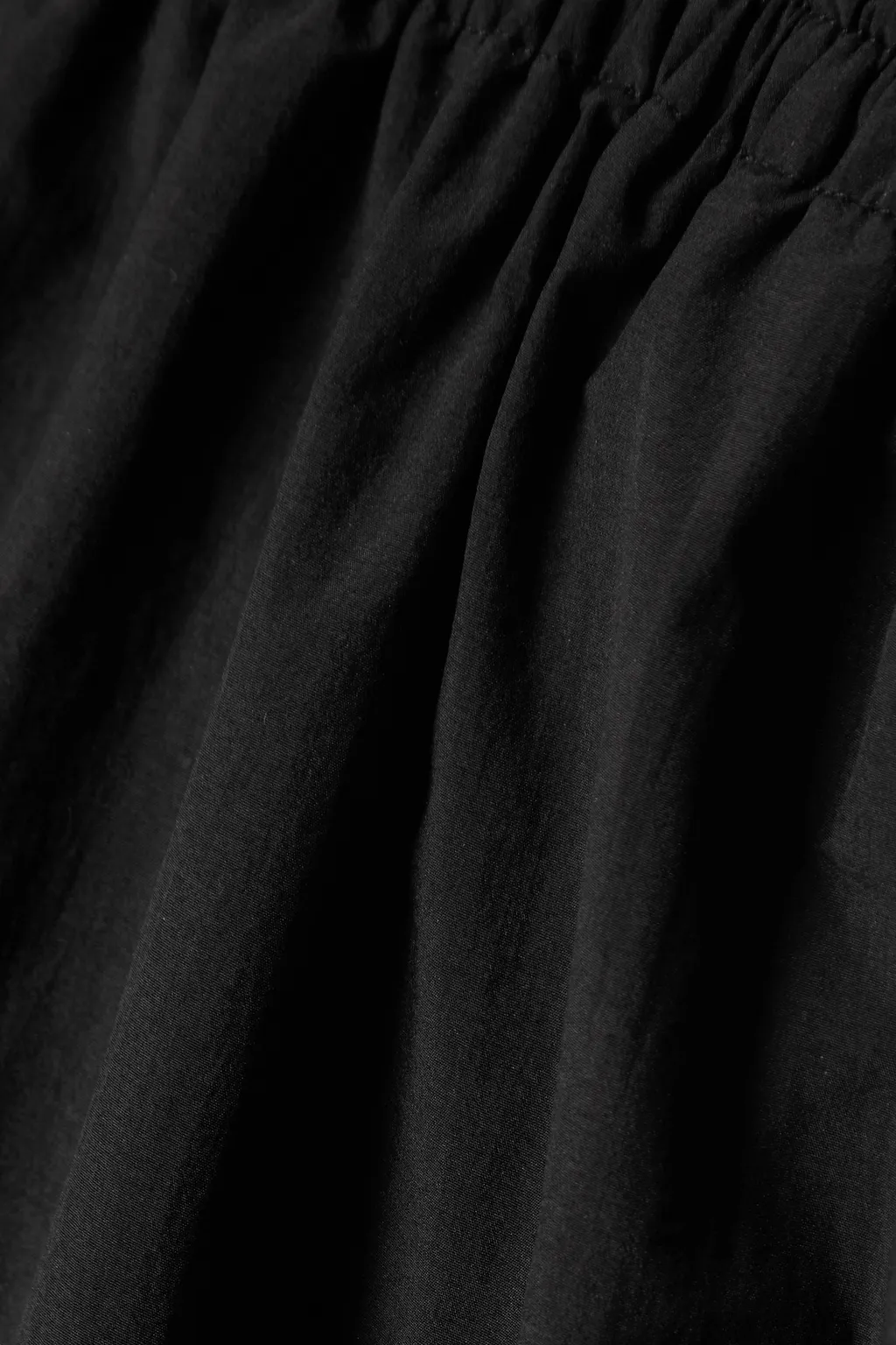 Elastic Waist-Edge Shorts
