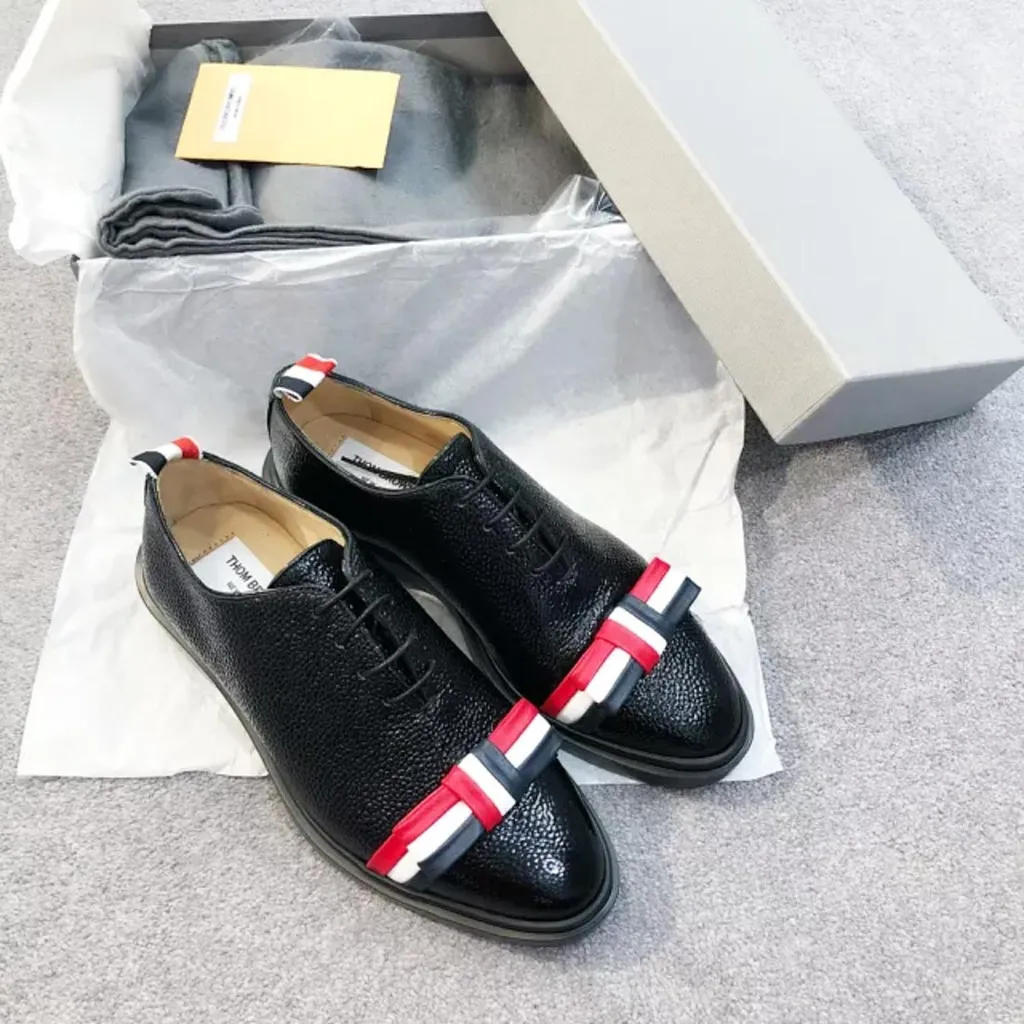 Thom Browne Bow Wholecut Oxford Shoes