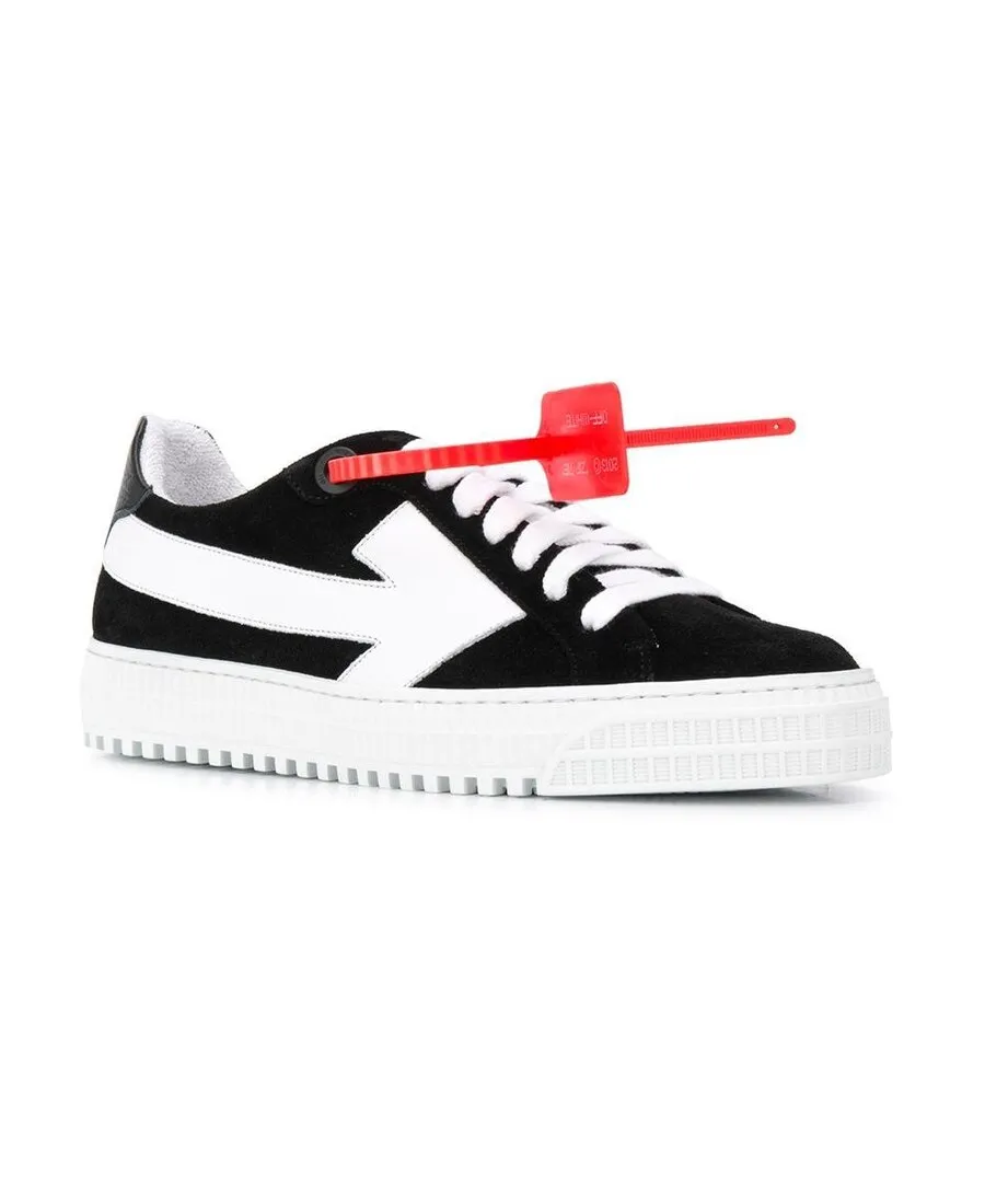 Arrow Low-Top Sneakers