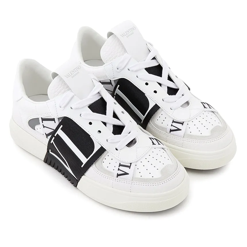 Valentino Vl7N Round Toe Lace-Up Sneakers