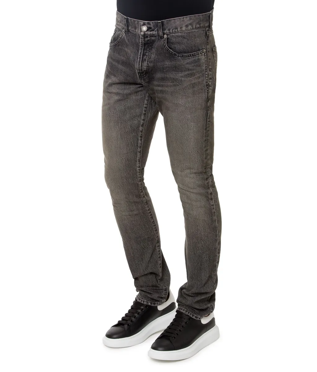 Straight Jeans