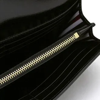 Medium And Long Style With Zipper Purse In Hand
