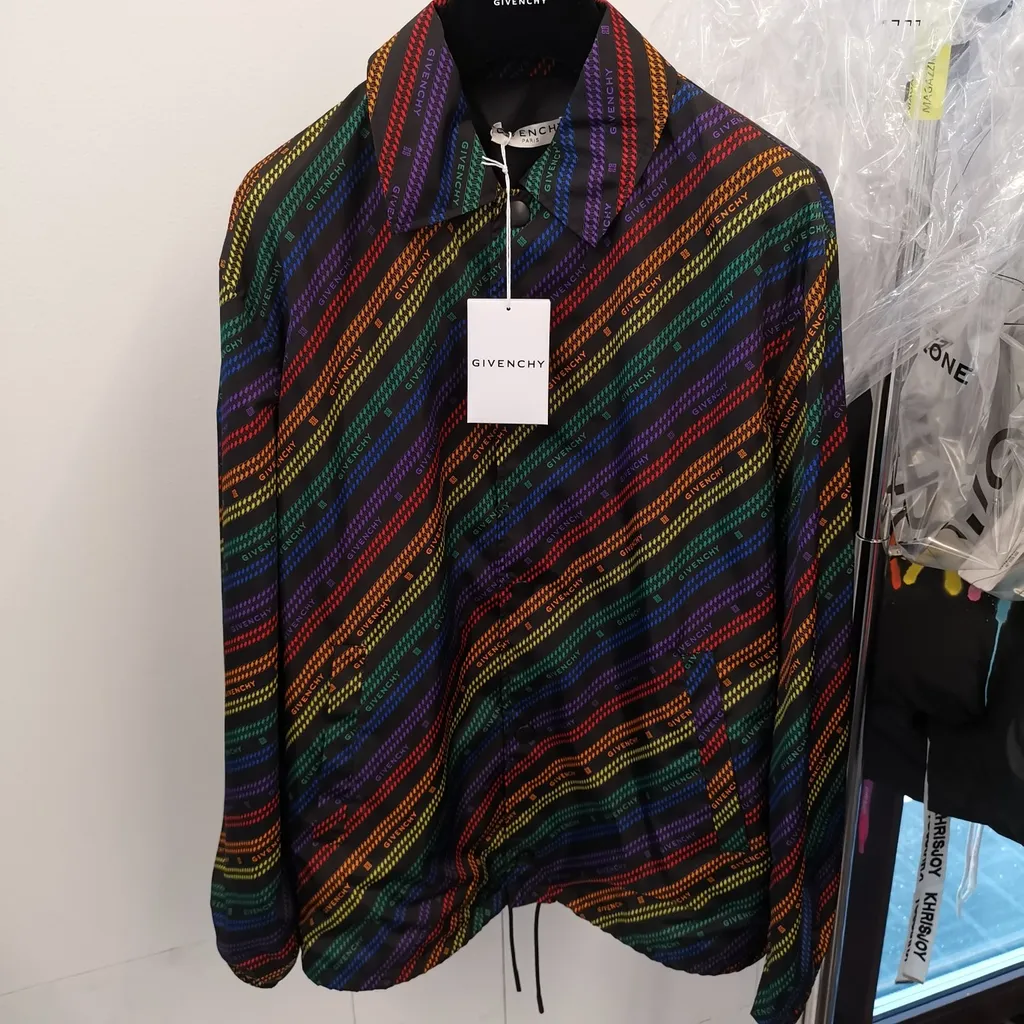 Chain-Print Buttoned Jacket