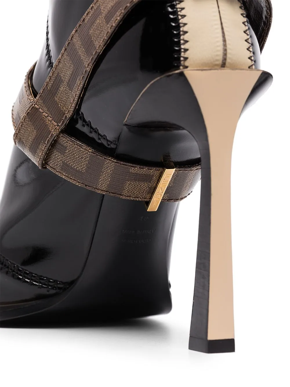 Clasp And Ankle Boots