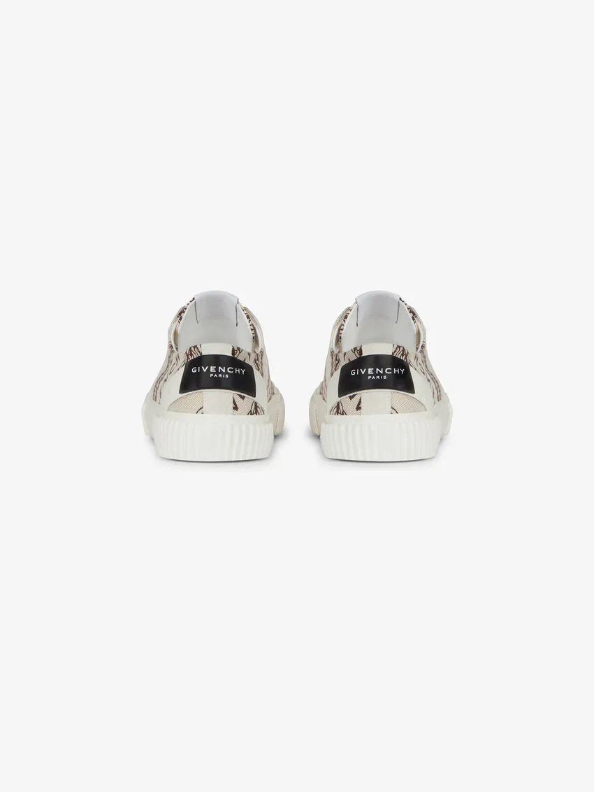 Chain Logo Sneakers
