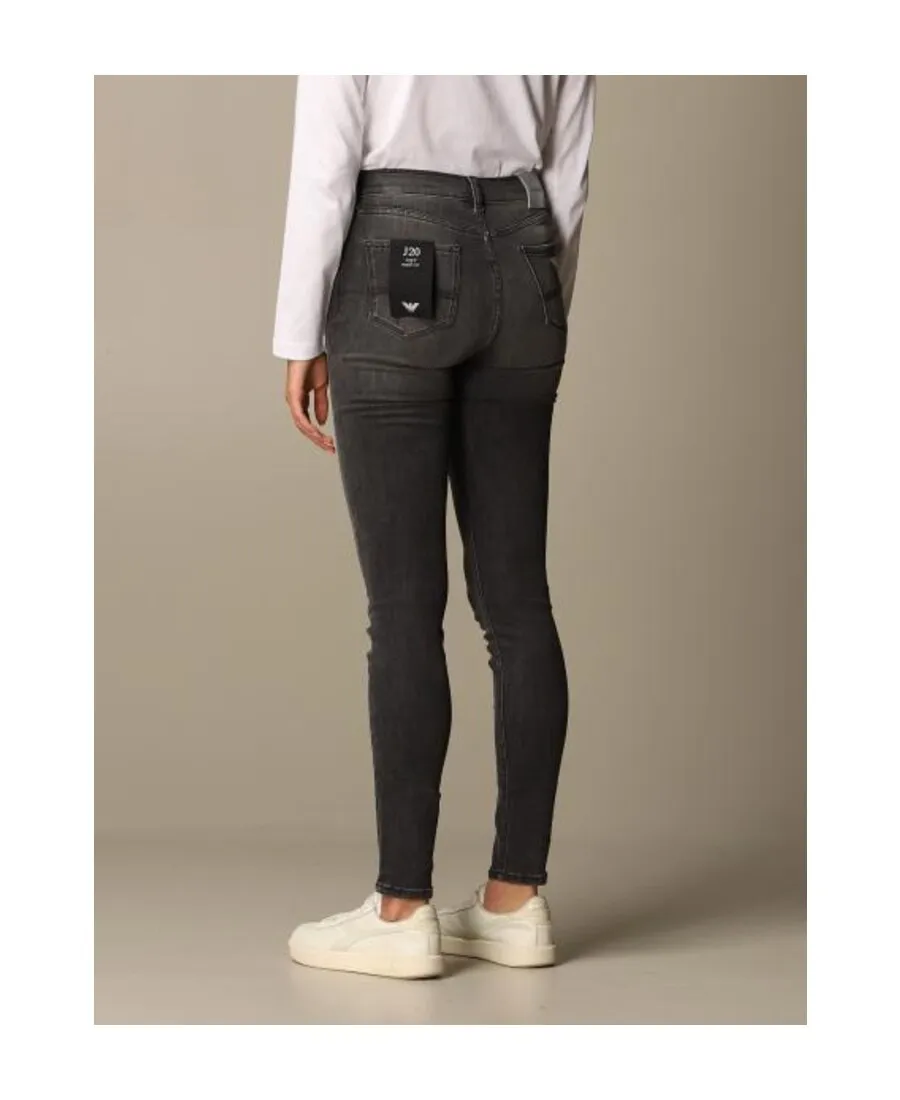 Slim Fit