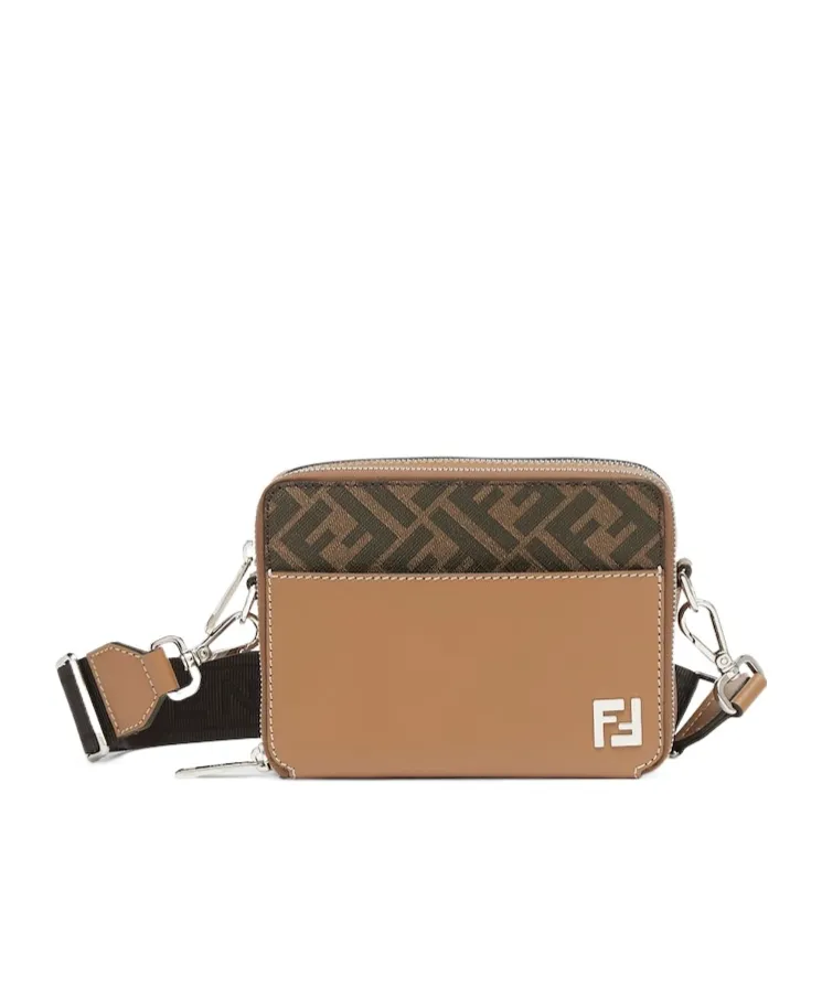 Fendi Logo Plaque Zipped Camera Case