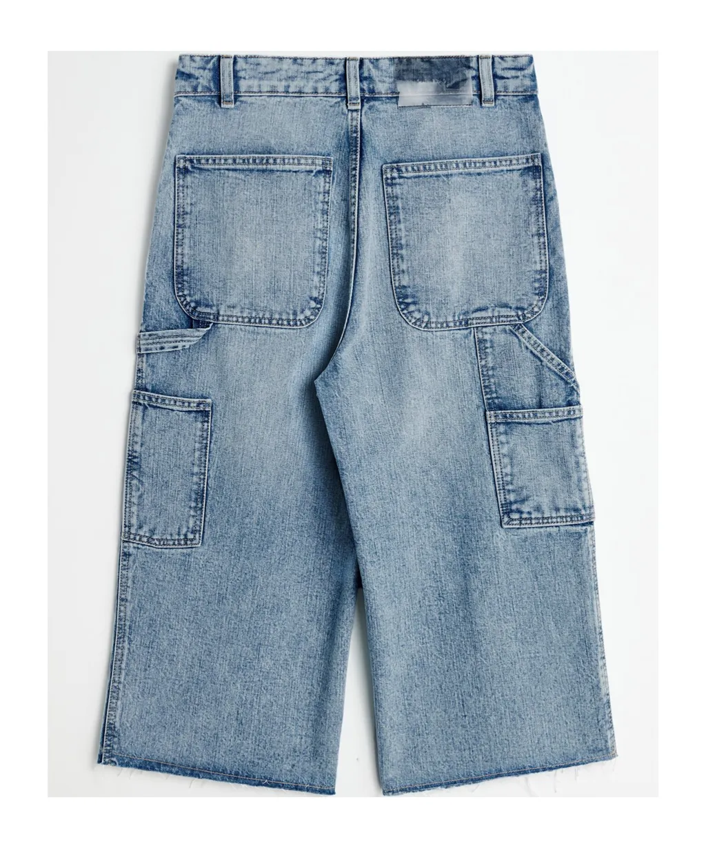 Wide-Leg Cropped Jeans