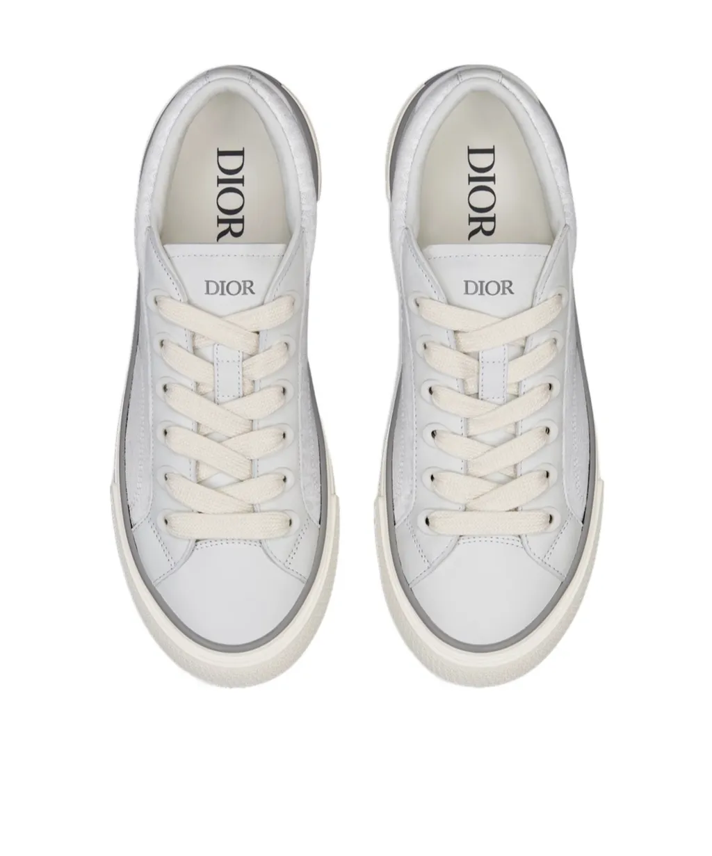 B33 Sneaker