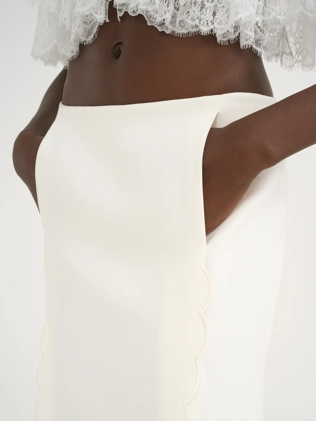 Scallop Embroidered Wool Straight Skirt