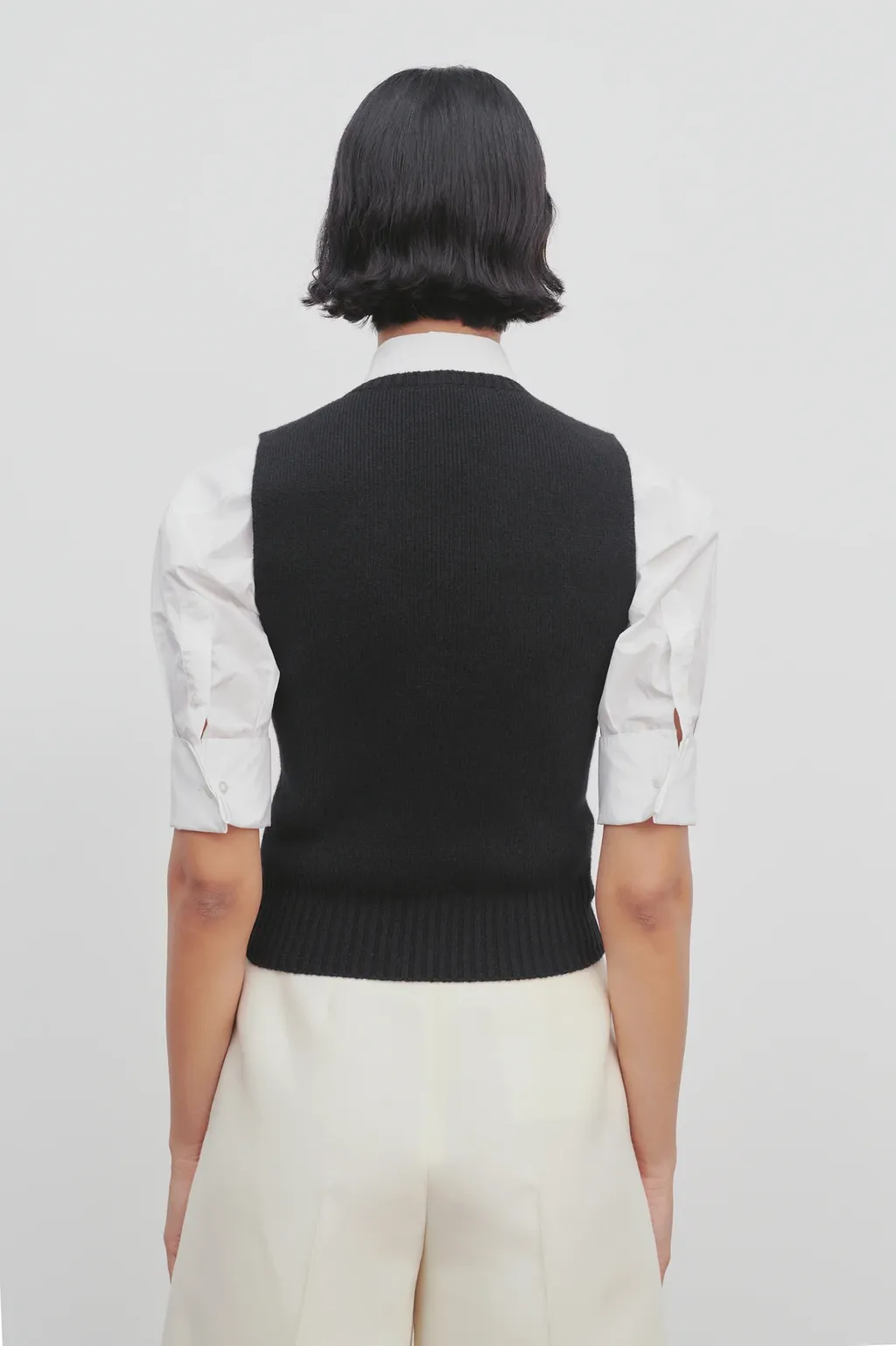Comi Cashmere Sleeveless Sweater