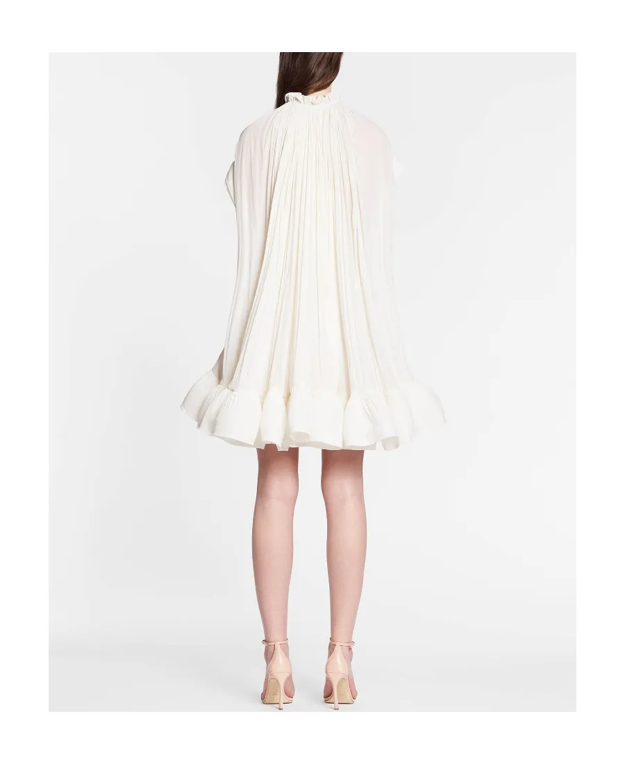 A Short Dress With Lotus Leaf Edges