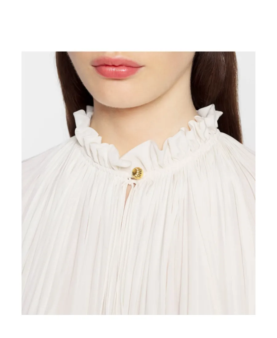 A Short Dress With Lotus Leaf Edges