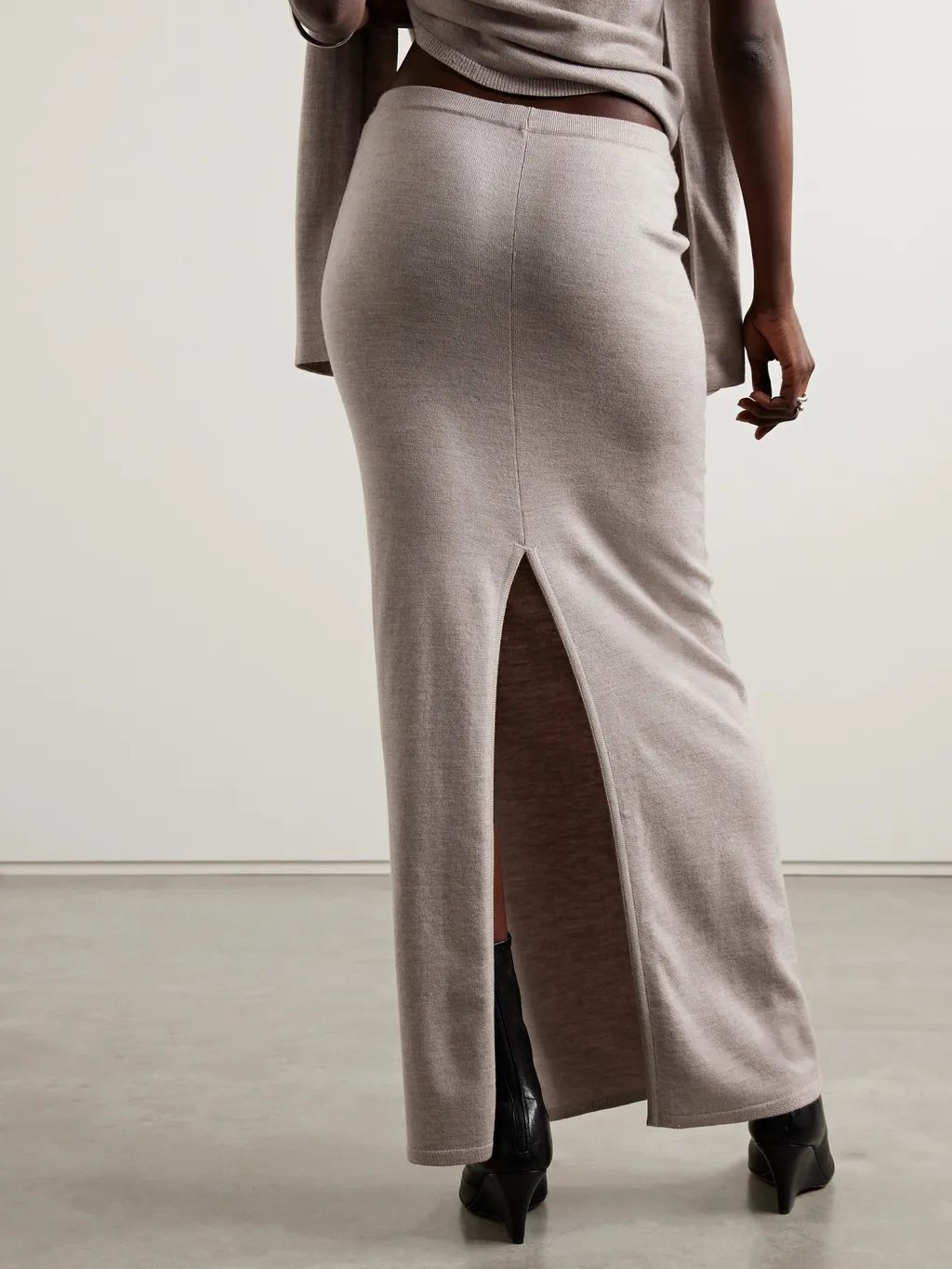 Elastic Waist Skirt