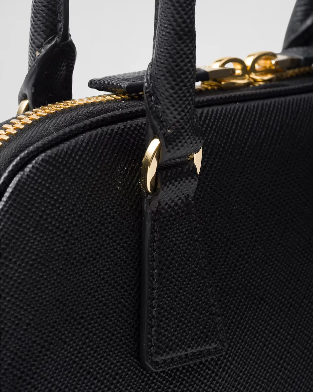 Prada Saffiano Zipped Medium Tote Bag