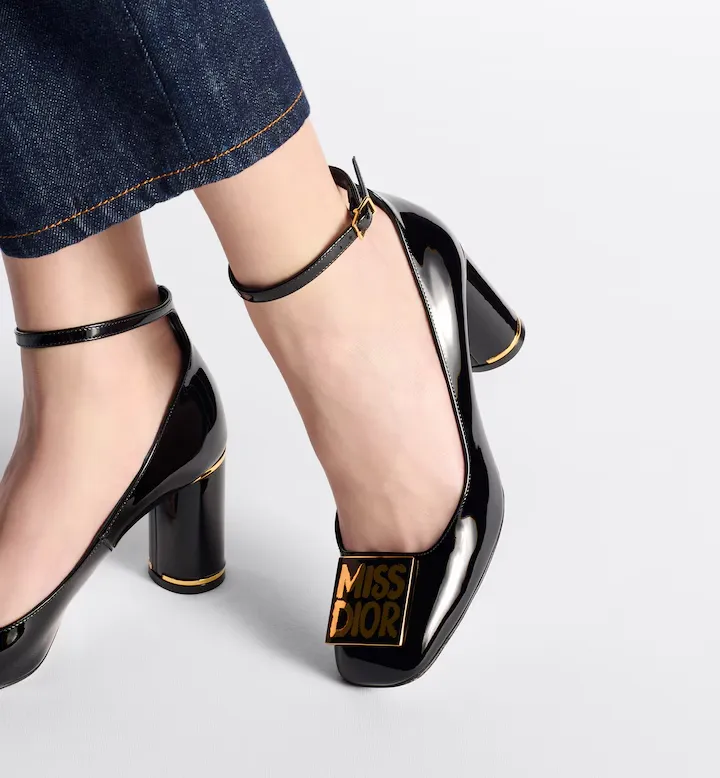Miss Dior Graffiti Pump