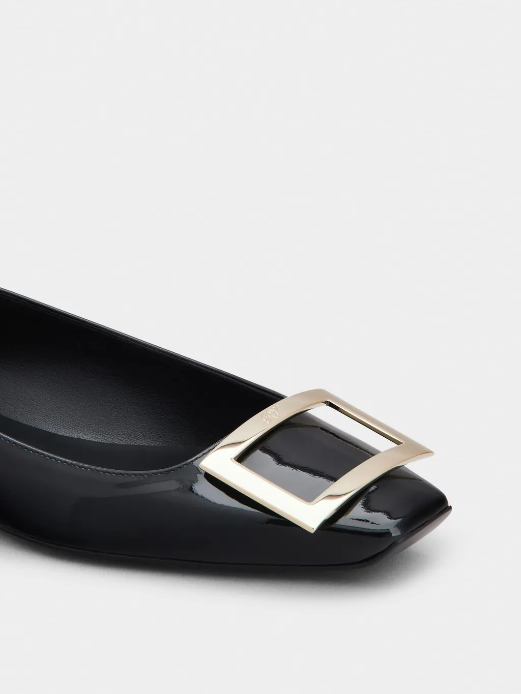 Roger Vivier Trompette Buckle Ballerina Flats